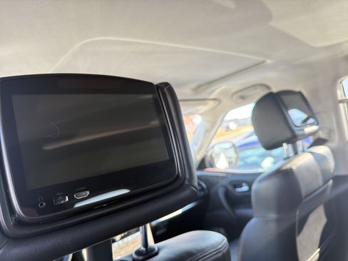 Used 2023 Nissan Armada Platinum w/ Captain's Chairs Package image 23