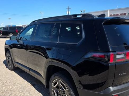 New 2026 Jeep Cherokee Laredo AWD/4WD image 7