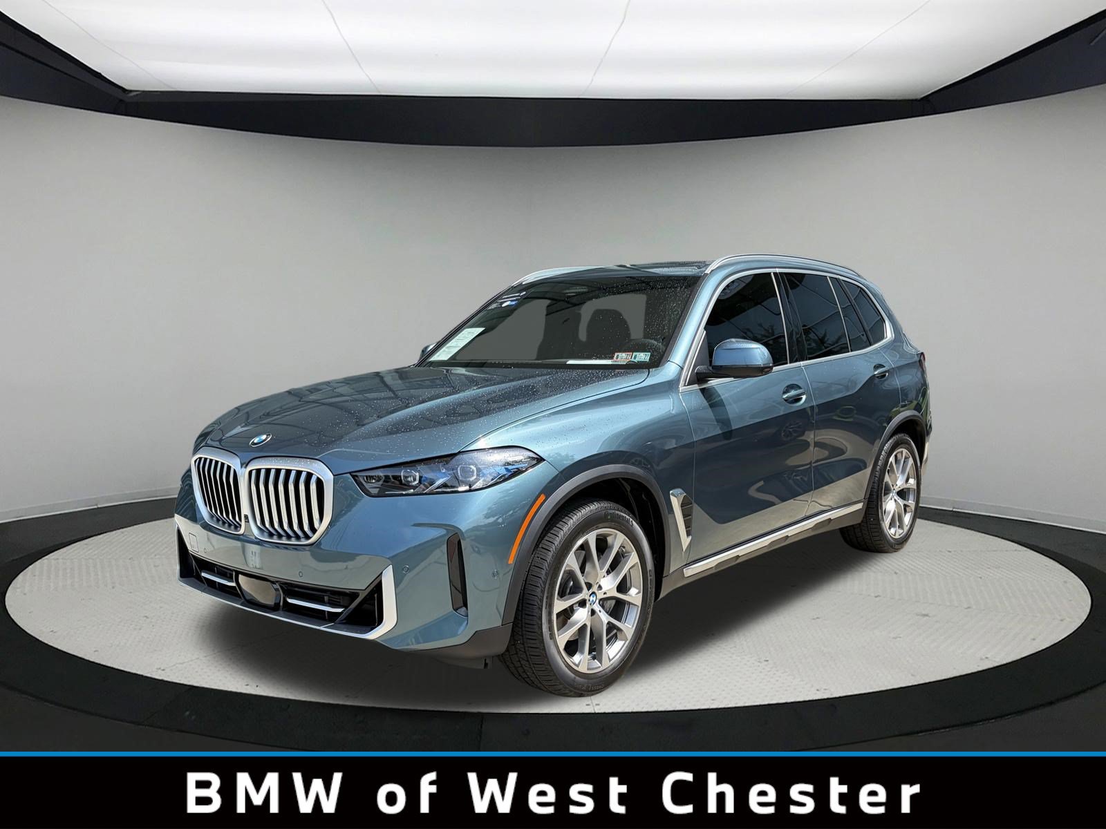 Certified 2026 BMW X5 xDrive40i AWD/4WD image 1