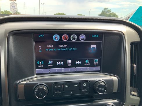 Used 2018 Chevrolet Silverado 1500 LT w/ Trailering Package AWD/4WD image 14