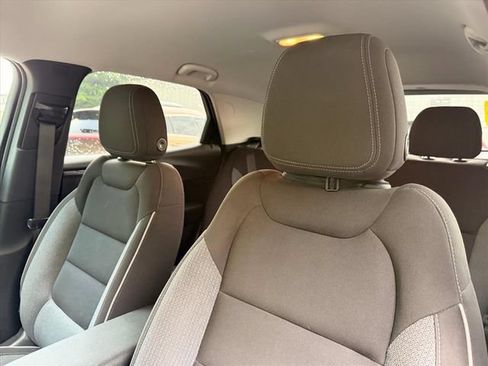 Used 2023 Chevrolet TrailBlazer LT FWD image 10