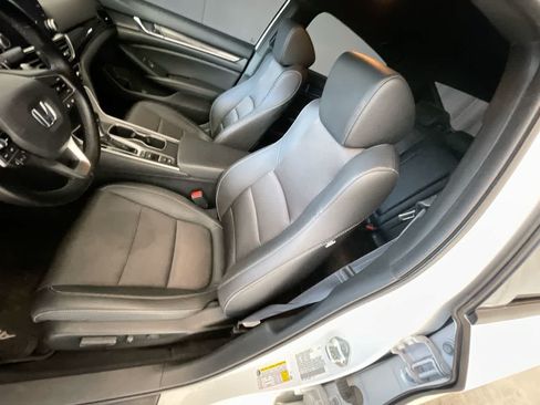 Used 2022 Honda Accord Sport image 11