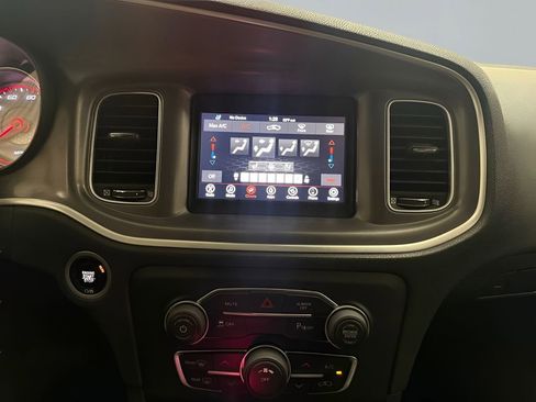 Used 2022 Dodge Charger SXT w/ Leather Interior Group RWD image 24