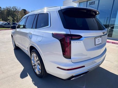 New 2025 Cadillac XT6 Premium Luxury w/ Platinum Package image 3