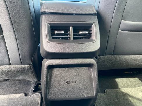 Used 2024 Chevrolet Equinox EV LT AWD/4WD image 29