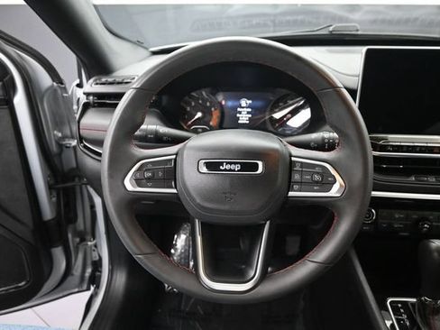 Used 2024 Jeep Compass Trailhawk AWD/4WD image 21