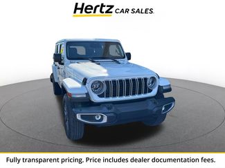 Used 2025 Jeep Wrangler Unlimited Sahara AWD/4WD video 1