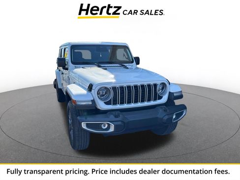 Used 2025 Jeep Wrangler Unlimited Sahara AWD/4WD image 1