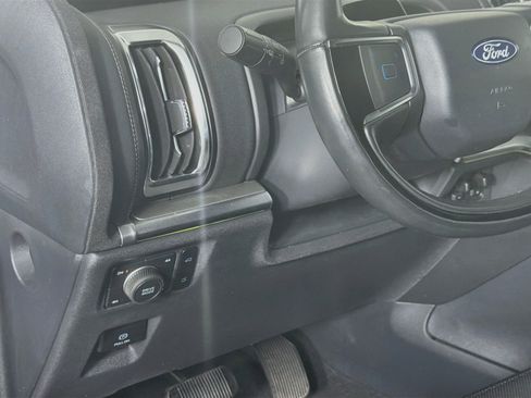 Used 2025 Ford Expedition Platinum AWD/4WD image 17