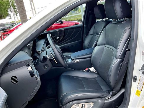 Used 2020 Lexus LS 500 w/ Accessory Package (Z2) RWD image 8