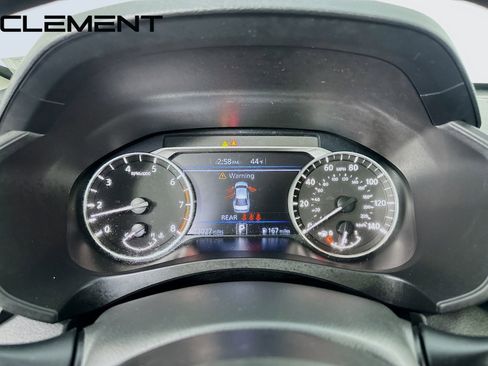 Used 2024 Nissan Altima 2.5 SV image 17