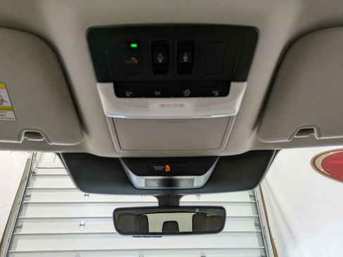 Used 2024 Nissan Pathfinder Platinum AWD/4WD image 15