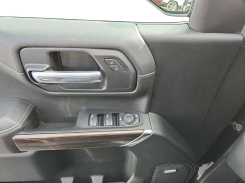 Used 2021 Chevrolet Silverado 1500 LT Trail Boss w/ Convenience Package II image 19