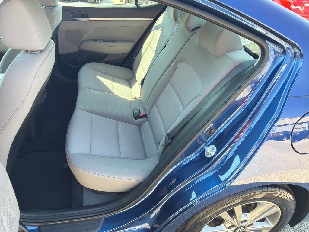 Used 2017 Hyundai Elantra SE FWD image 11