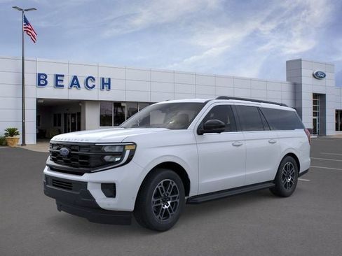 New 2026 Ford Expedition Max Active RWD image 2