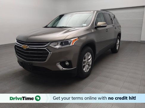 Used 2019 Chevrolet Traverse LT image 1