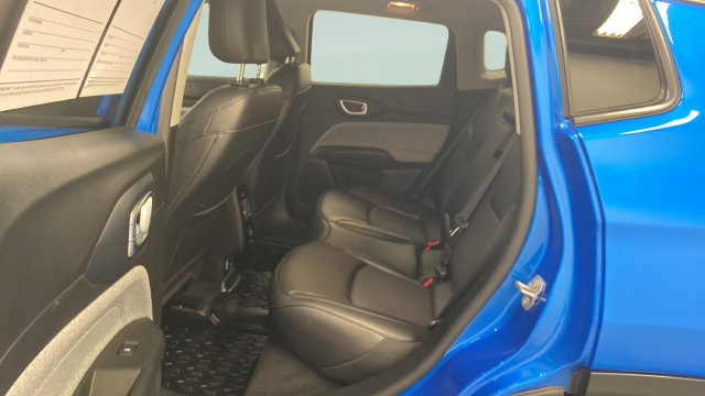 Used 2022 Jeep Compass Latitude AWD/4WD image 26