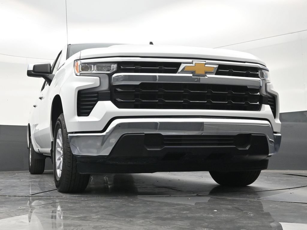 Used 2025 Chevrolet Silverado 1500 LT RWD image 25