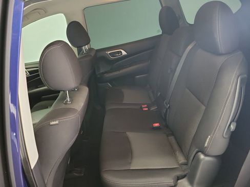 Used 2020 Nissan Pathfinder S FWD image 13
