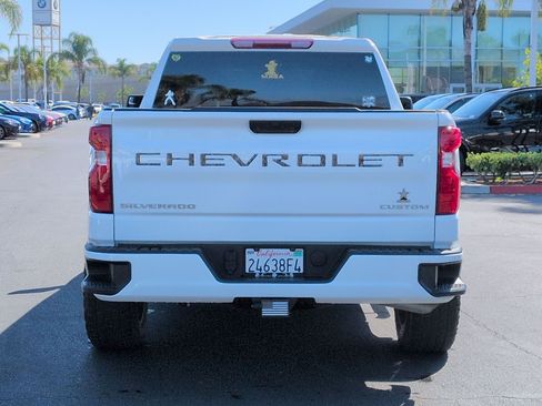 Used 2025 Chevrolet Silverado 1500 Custom RWD image 9