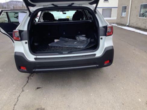 Certified 2025 Subaru Outback Premium image 36