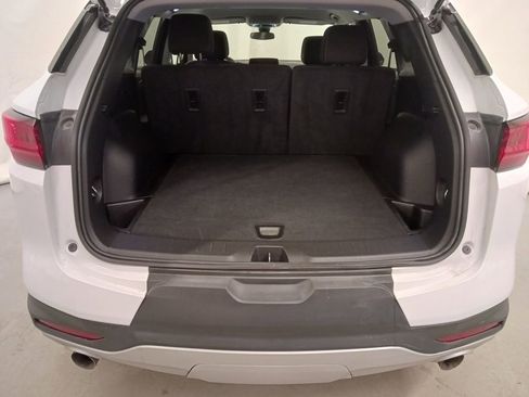Used 2025 Chevrolet Blazer LT AWD/4WD image 8