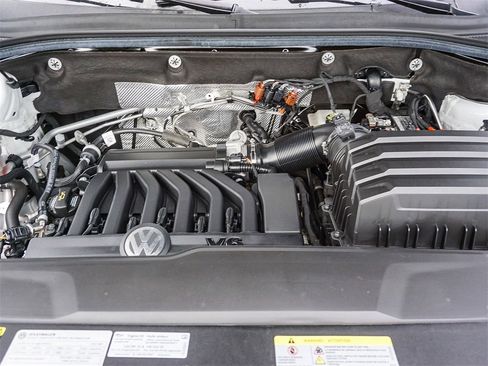 Used 2023 Volkswagen Atlas SEL Premium image 25