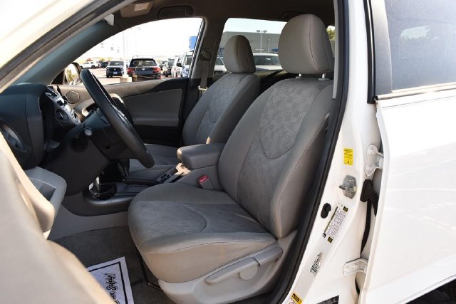 Used 2010 Toyota RAV4 2WD w/ Base L4 Extra Value Pkg image 14