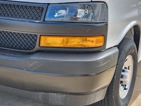 New 2026 Chevrolet Express 3500 LS RWD image 15