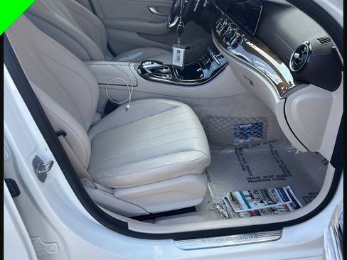 Used 2017 Mercedes-Benz E 300 image 8