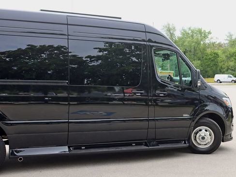 Used 2026 Mercedes-Benz Sprinter 3500 image 12