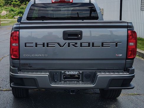 Used 2022 Chevrolet Colorado W/T w/ Custom Special Edition AWD/4WD image 6