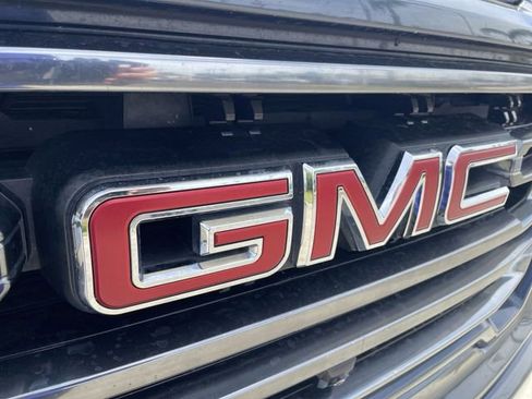 Used 2021 GMC Sierra 1500 AT4 w/ AT4 Premium Package AWD/4WD image 32