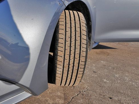 Used 2021 Toyota Corolla LE image 28