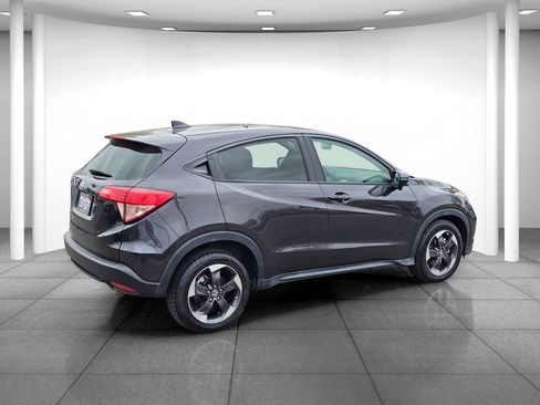 Used 2018 Honda HR-V EX image 6