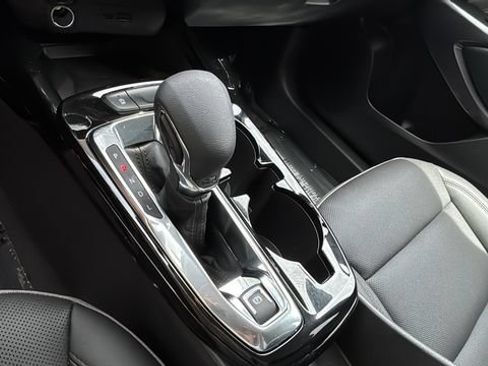 Used 2026 Chevrolet Trax ACTIV w/ Sunroof Package FWD image 30