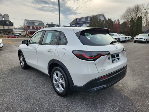 Used 2023 Honda HR-V LX image 3