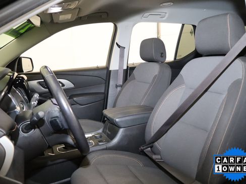 Used 2021 Chevrolet Traverse LT FWD image 22