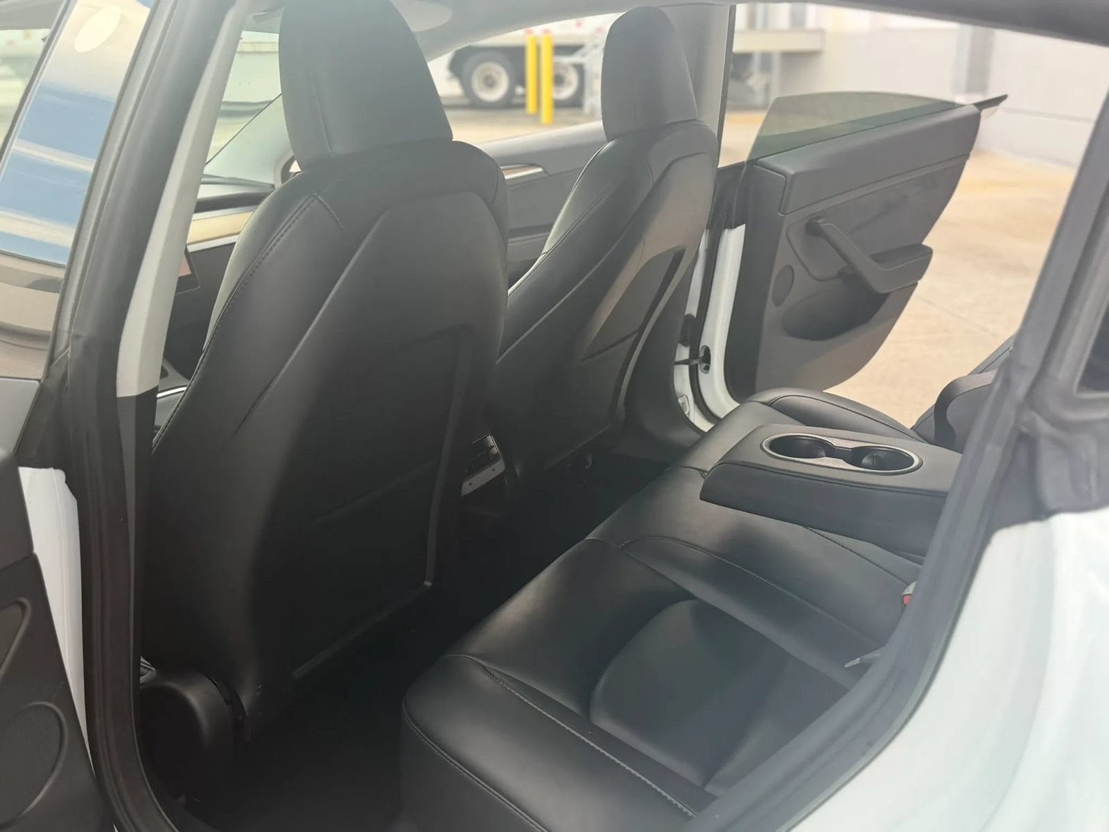 Used 2023 Tesla Model 3 Standard Range RWD image 18