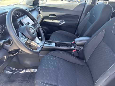 Certified 2024 Nissan Kicks SV image 15