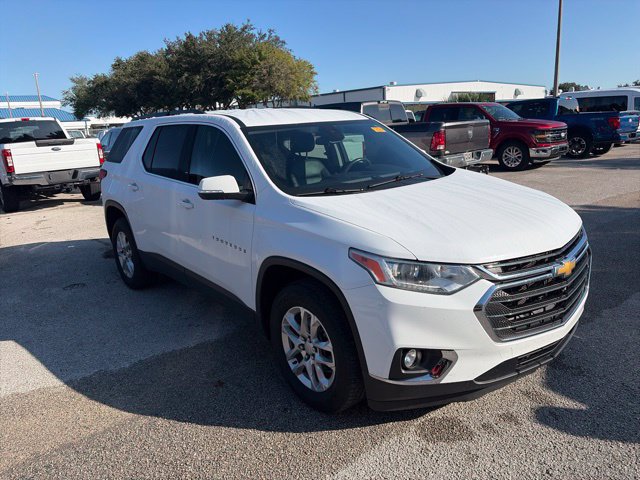 Used 2021 Chevrolet Traverse LT FWD image 3