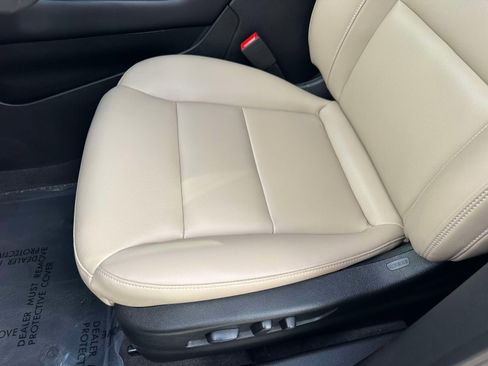 Used 2024 Cadillac XT4 Luxury image 20