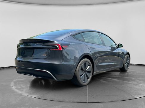 Used 2025 Tesla Model 3 Long Range AWD/4WD image 4