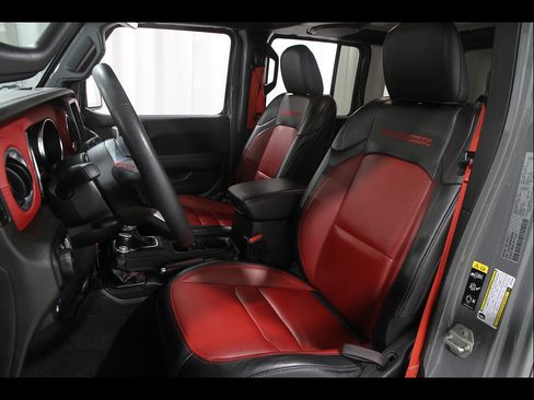 Used 2023 Jeep Wrangler Unlimited Rubicon 4xe AWD/4WD image 5