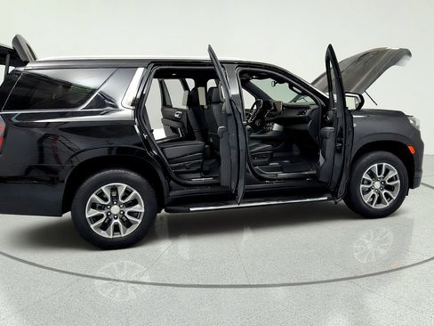 Used 2021 Chevrolet Tahoe LT w/ Rear Media and Nav Package AWD/4WD image 13