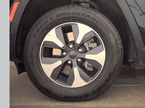 Used 2024 Jeep Grand Cherokee Limited 4xe AWD/4WD image 19