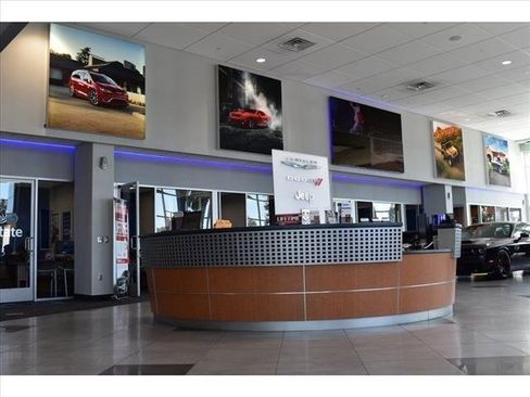 New 2023 Chrysler Pacifica Touring-L w/ S Appearance Package image 32