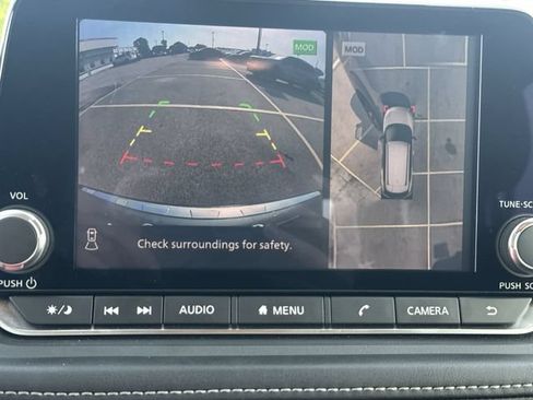 Used 2021 Nissan Rogue SV FWD image 15