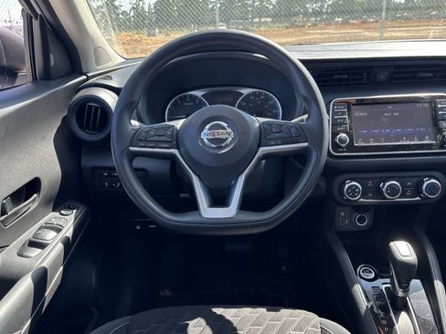 Certified 2021 Nissan Kicks S FWD image 16