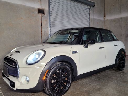 Used 2015 MINI Cooper S image 5